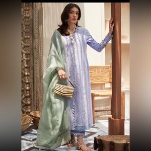 LOOKING FOR Suffuse Kiara suit